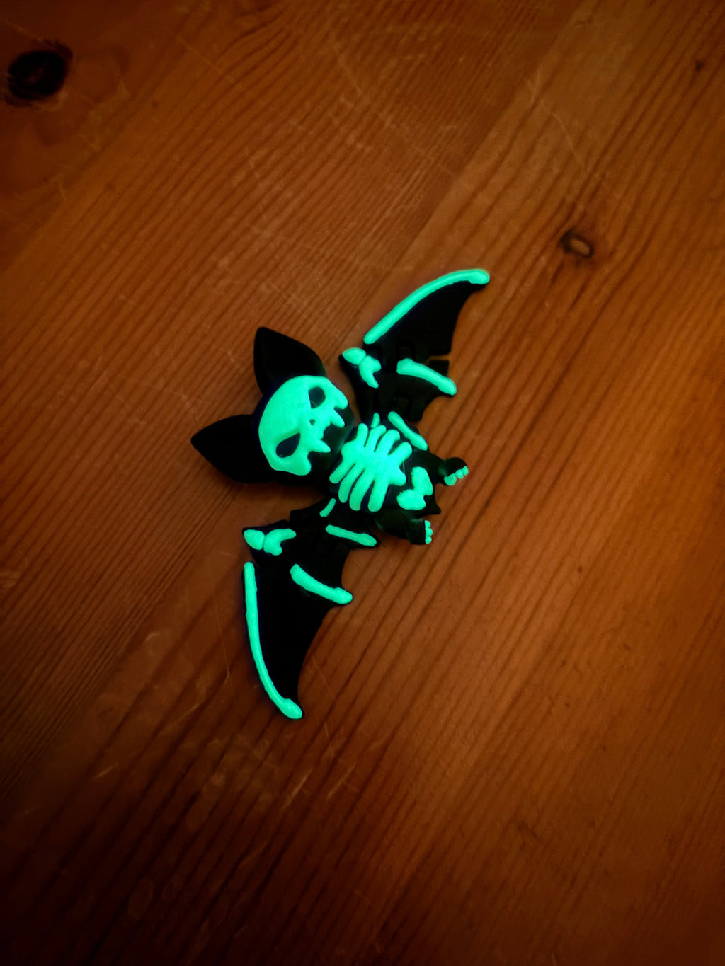 hanging bat Keyring