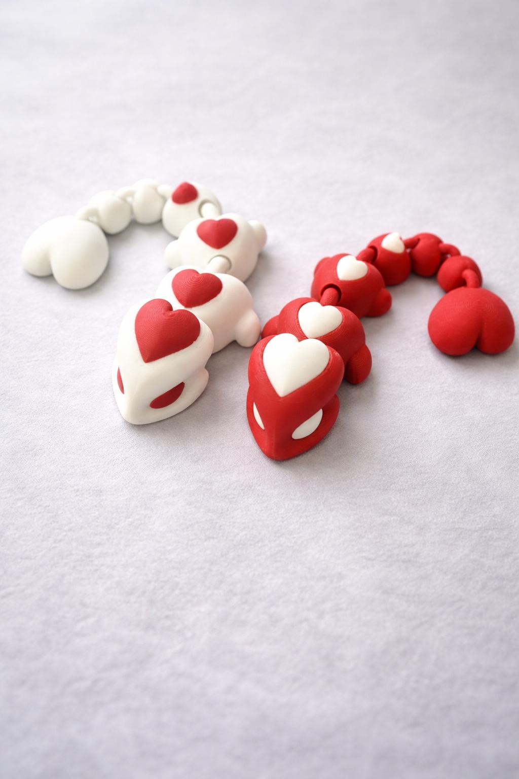 Flexi Valentine Dragon – Red & White